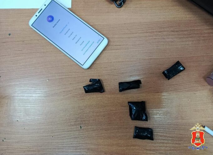 В Твери задержали "закладчицу"