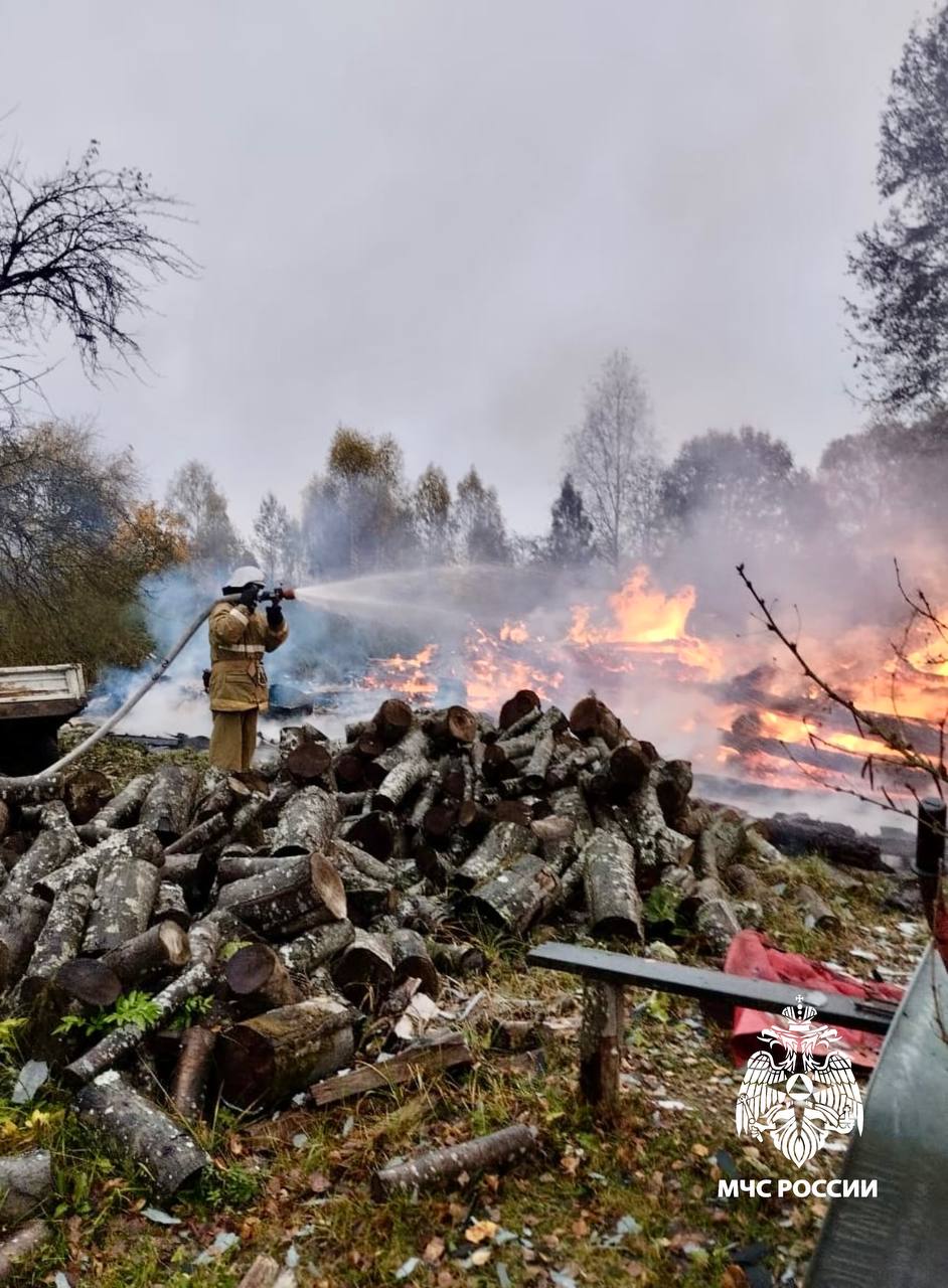 В Тверской области при пожаре в жилом доме пострадал мужчина В Тверской области при пожаре в жилом доме пострадал мужчина