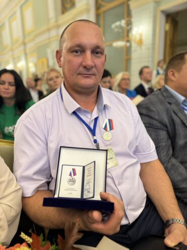 Отец Героя России из Тверской области удостоен медали общественного признания