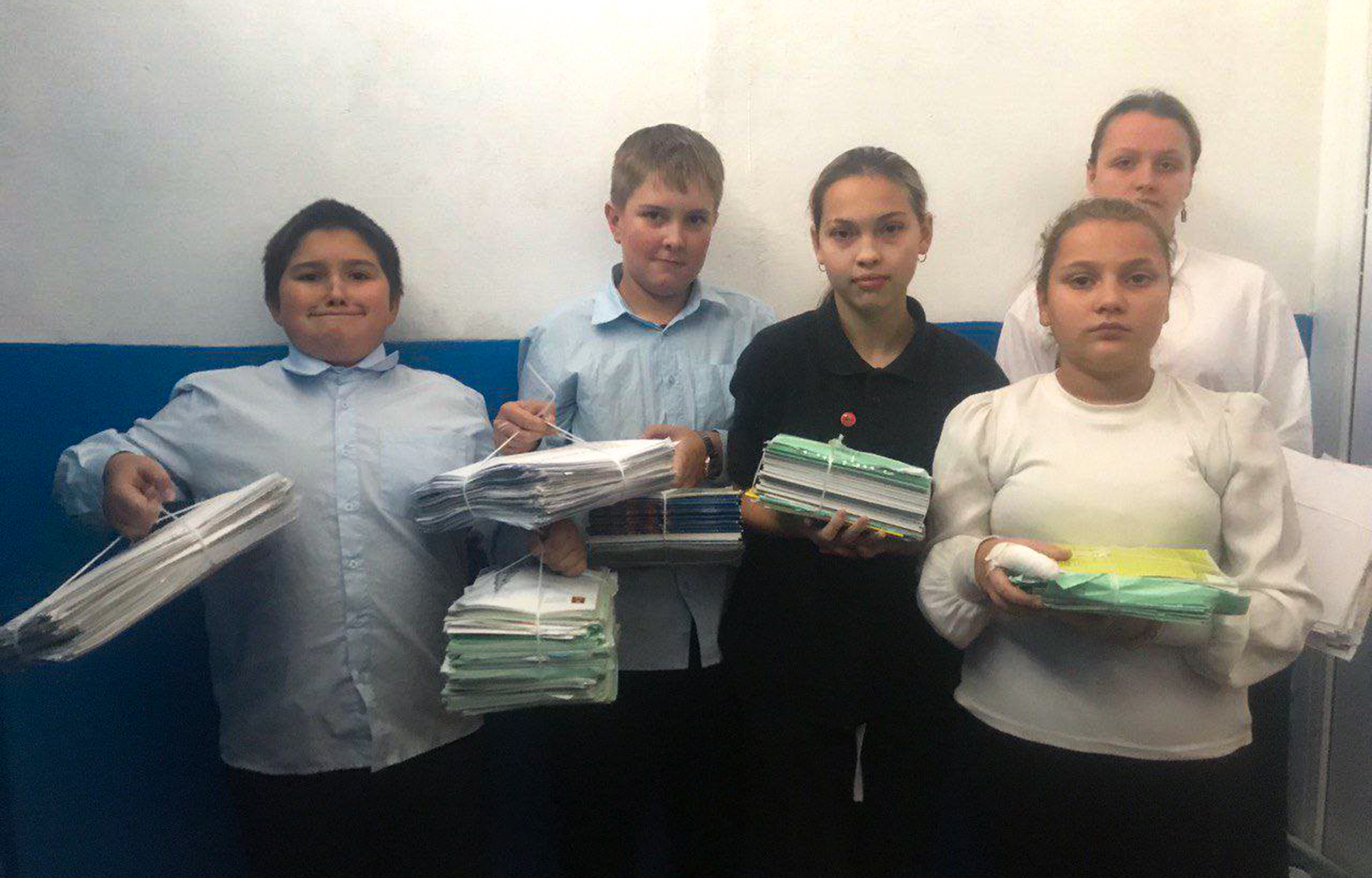Больше 6 тонн макулатуры собрали за две недели школьники Верхневолжья