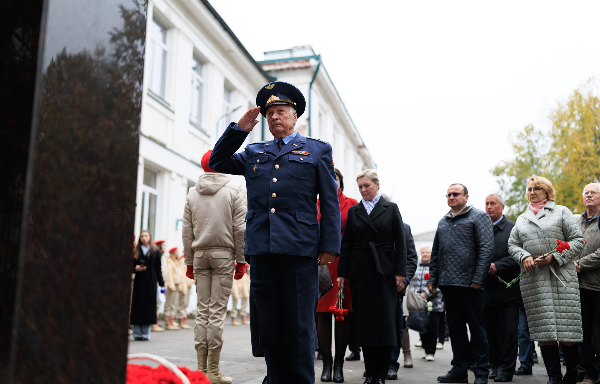 В Кашинском округе Тверской области открыт бюст героической партизанки-разведчицы Ины Константиновой