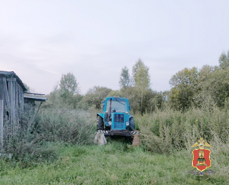 Житель Тверской области украл топливный насос с трактора Житель Тверской области украл топливный насос с трактора