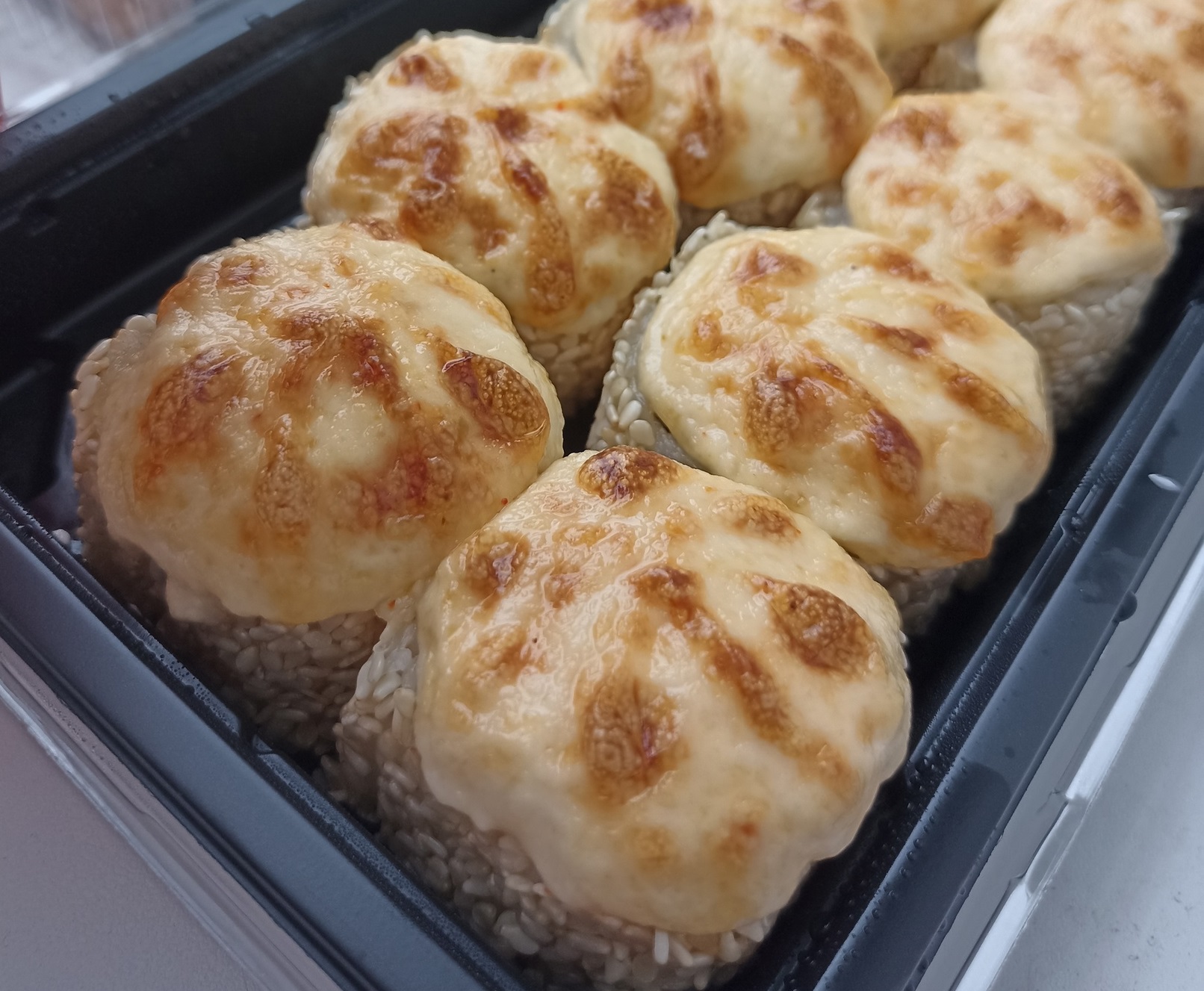 Поели за вас: Мощный вкус и лучок с грядки в блюдах от «Токио»