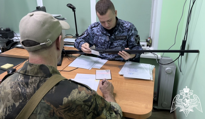 Тверские росгвардейцы проверили больше 200 владельцев оружия Тверские росгвардейцы проверили больше 200 владельцев оружия