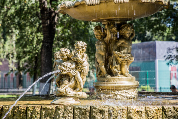 Тверские фонтаны подготавливают к зиме Тверские фонтаны подготавливают к зиме