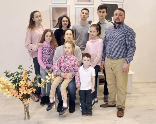 Евгений Щербинин: Финансовая помощь ценна, но не менее важно духовно-нравственное воспитание Евгений Щербинин: Финансовая помощь ценна, но не менее важно духовно-нравственное воспитание