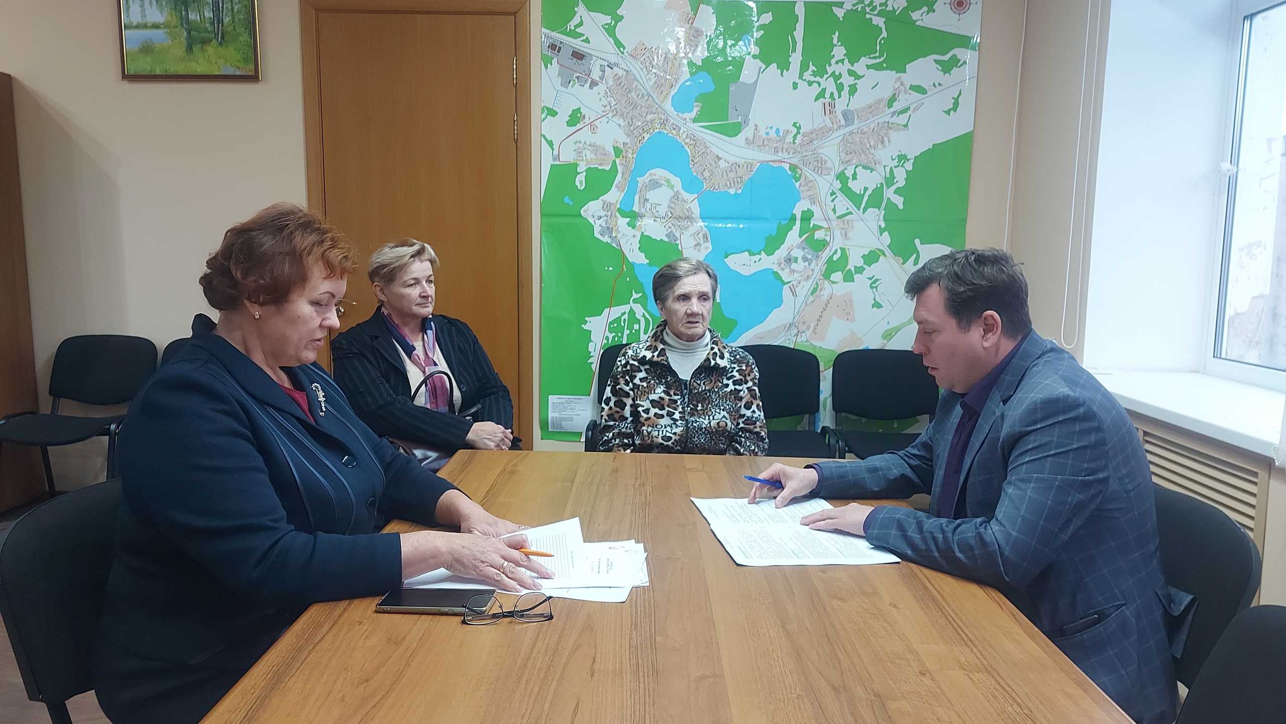 Исполняющий обязанности главы Бологовского района провёл приём граждан Исполняющий обязанности главы Бологовского района провёл приём граждан