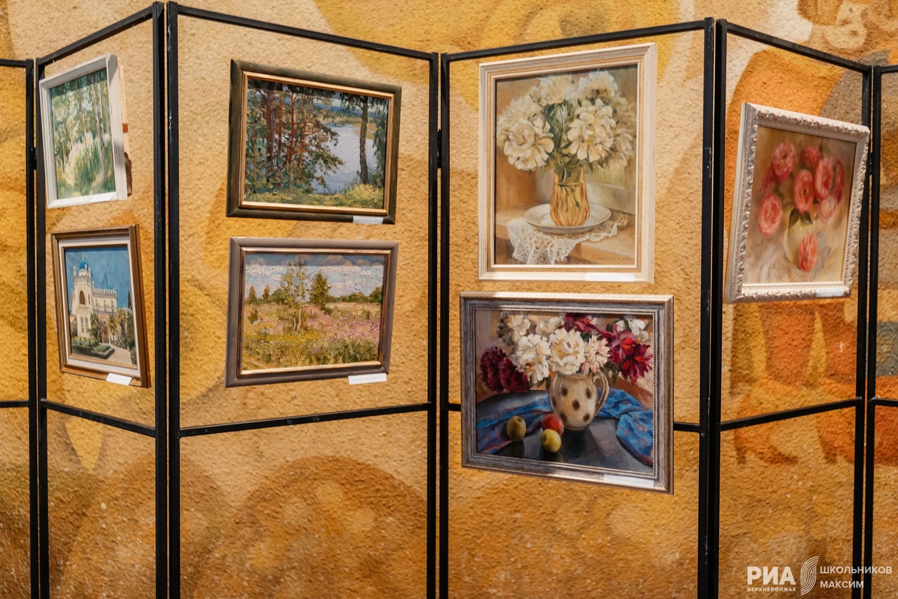 От замысла к воплощению: Тверской театр кукол показал работы главного художника