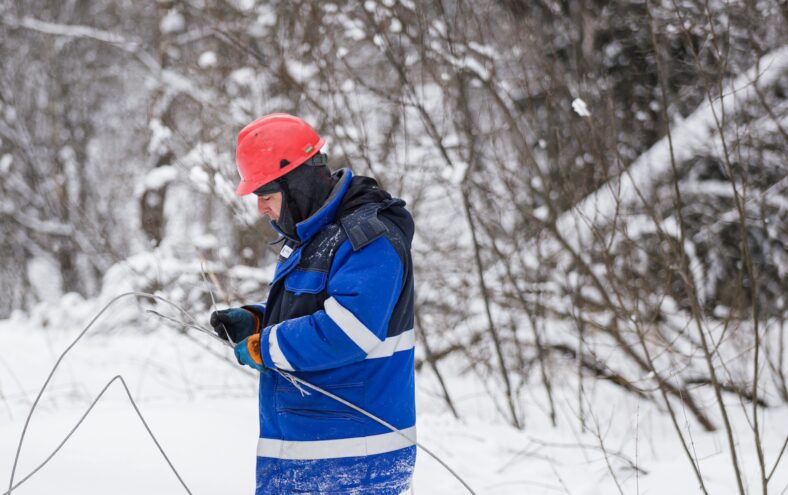 312 энергетиков «Тверьэнерго» ликвидируют последствия второй волны непогоды в Тверской области