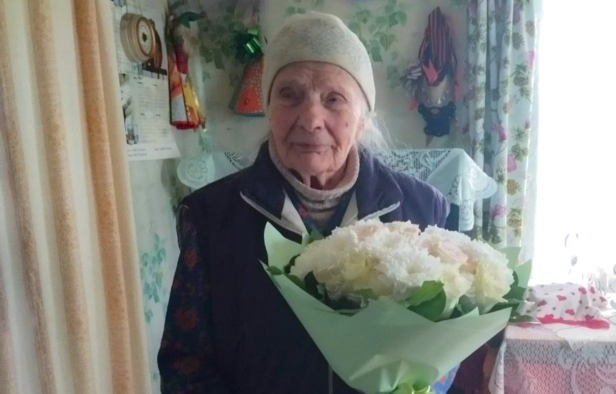 Игорь Руденя поздравил со 101-летием жительницу Осташкова Евгению Трубицыну