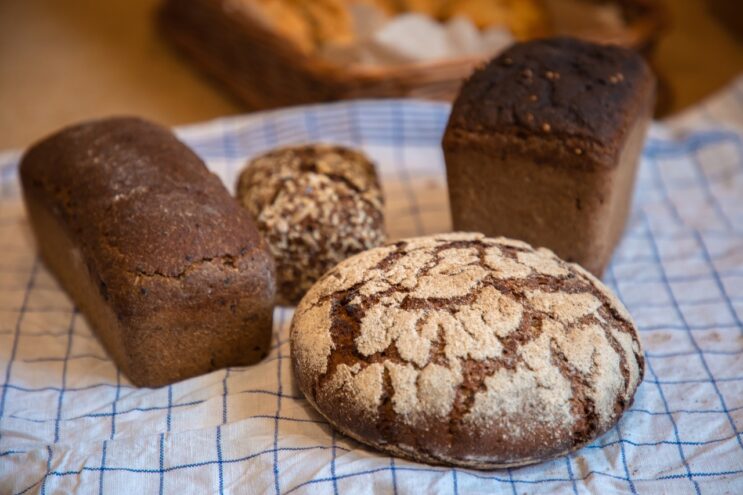 Приметы: чем опасен хлеб 7 ноября