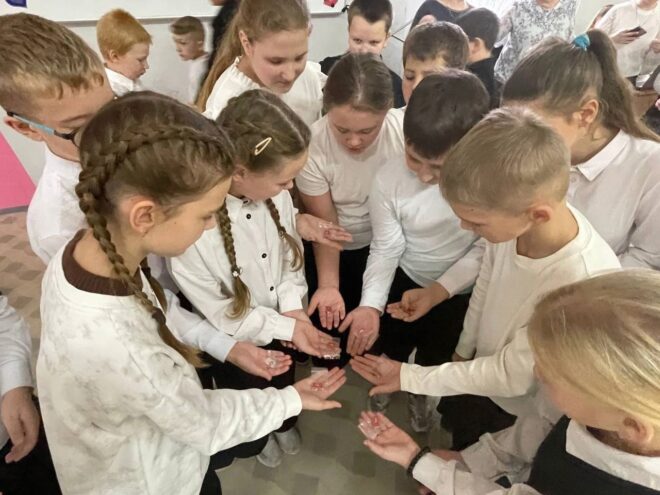 В Тверской области «Орлят России» посвятили в «Движение Первых» В Тверской области «Орлят России» посвятили в «Движение Первых»