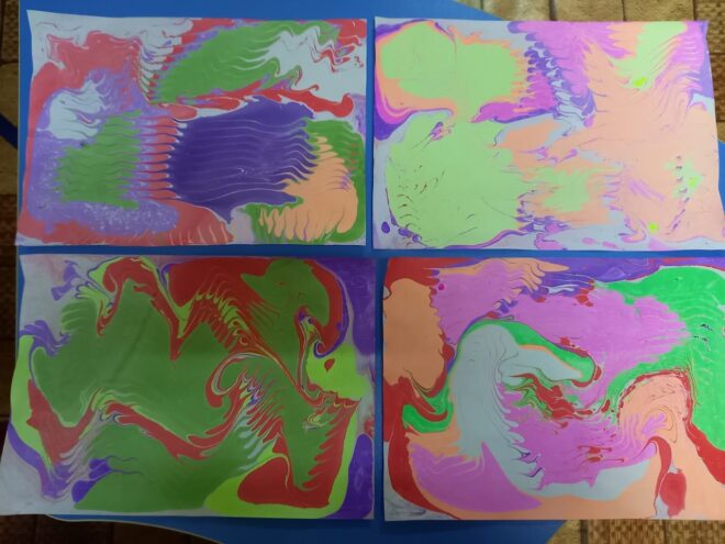 Воспитанники семейного центра в Тверской области научились рисовать на воде