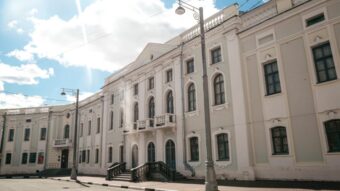 Детей и подростков познакомят с закулисьем ТЮЗа и театральными профессиями ТЮЗ