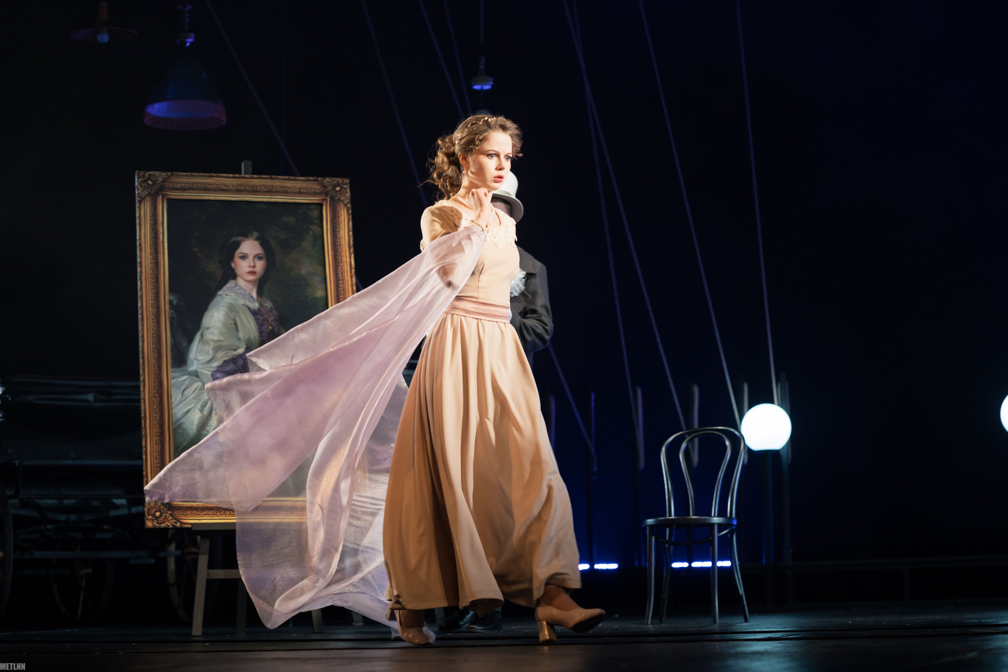 Премьера в новом жанре: Тверской зритель увидел драму Анны Карениной Премьера в новом жанре: Тверской зритель увидел драму Анны Карениной