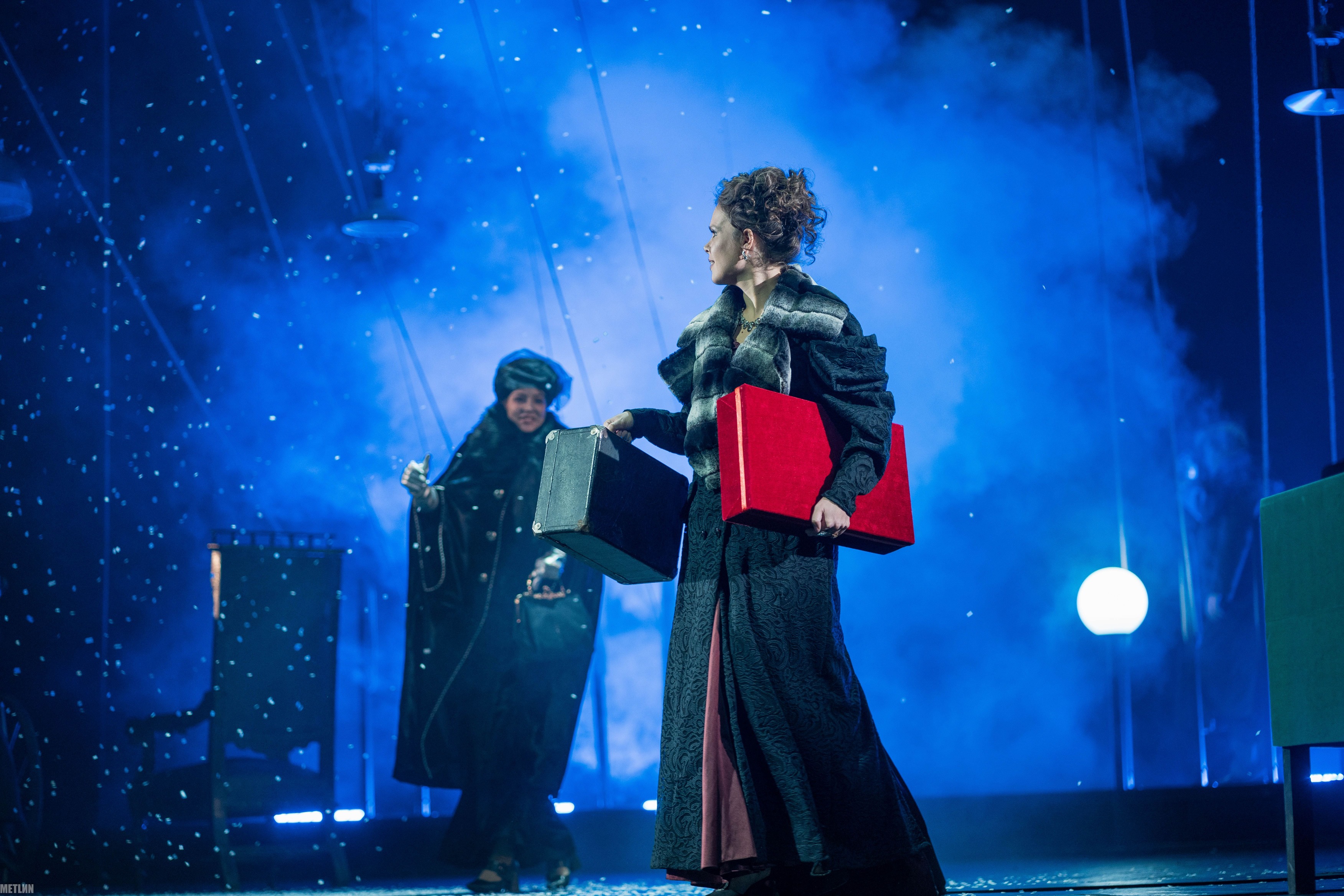 Премьера в новом жанре: Тверской зритель увидел драму Анны Карениной Премьера в новом жанре: Тверской зритель увидел драму Анны Карениной