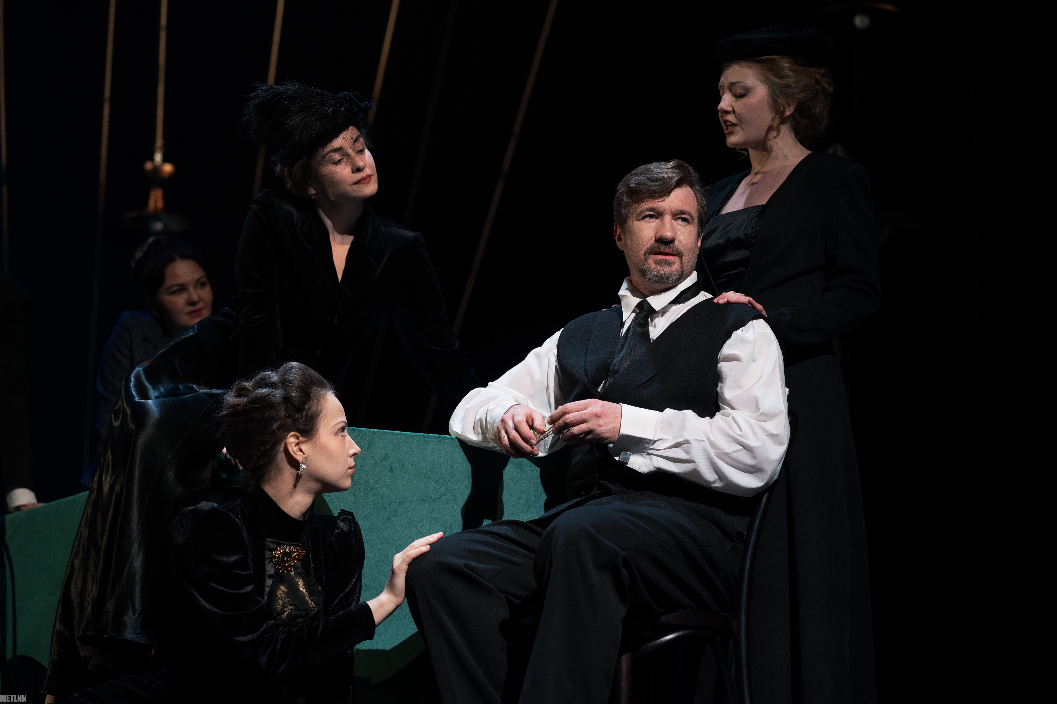 Премьера в новом жанре: Тверской зритель увидел драму Анны Карениной