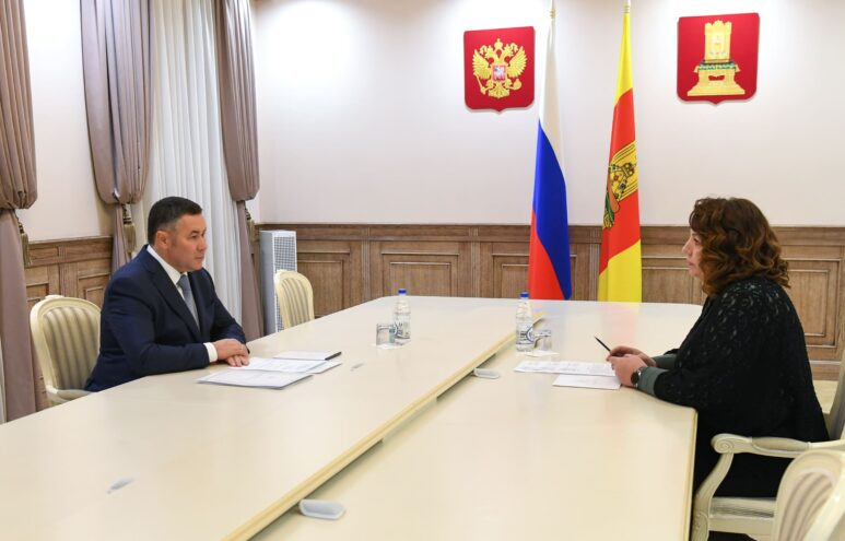 Ремонт дорог и памятник Ожегову: Игорь Руденя и Анна Никифорова обсудили развитие Кувшиновского округа