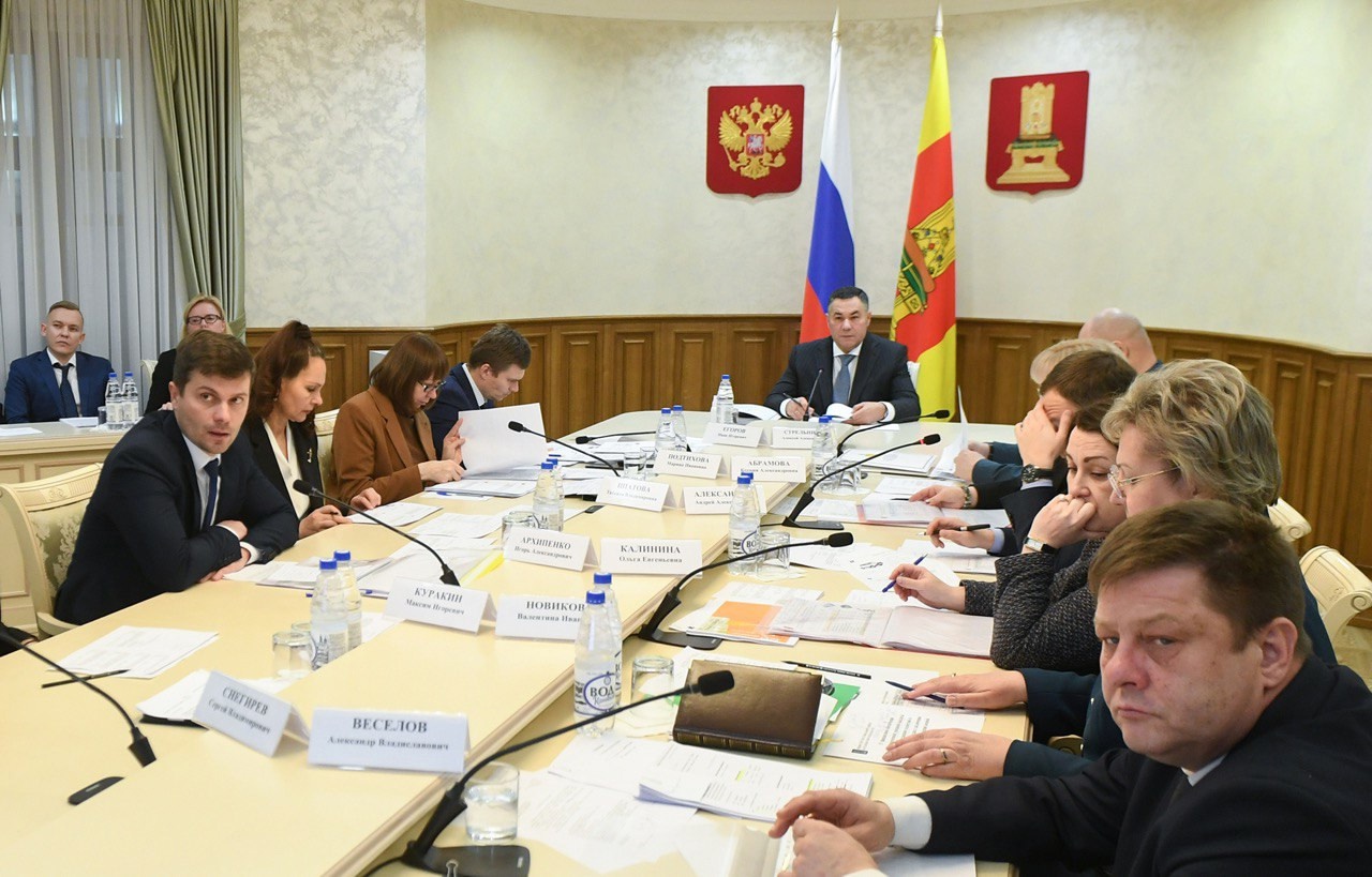 Для Кувшиновской ЦРБ закупили три новых машины Для Кувшиновской ЦРБ закупили три новых машины