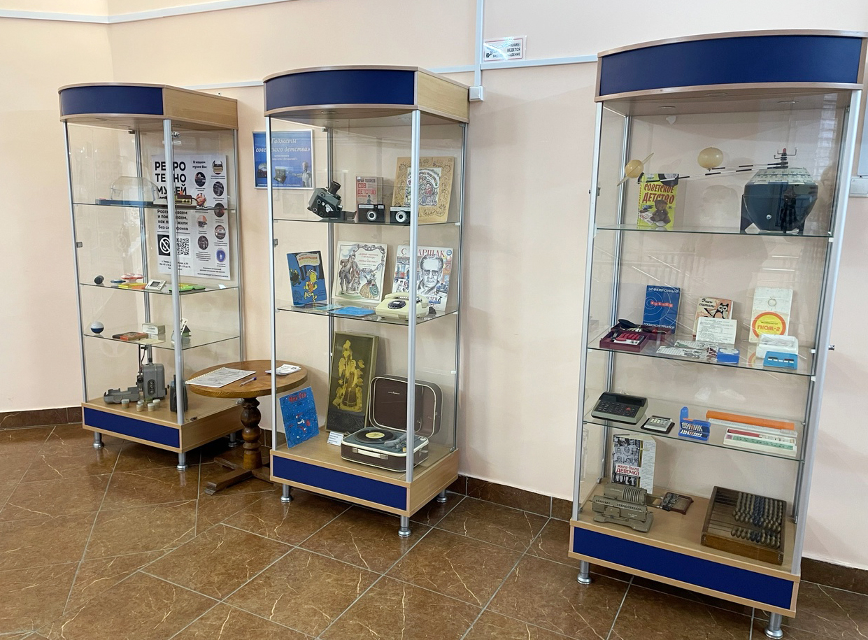 В тверской библиотеке посетители отправятся в прошлое с «Гаджетами советского детства»