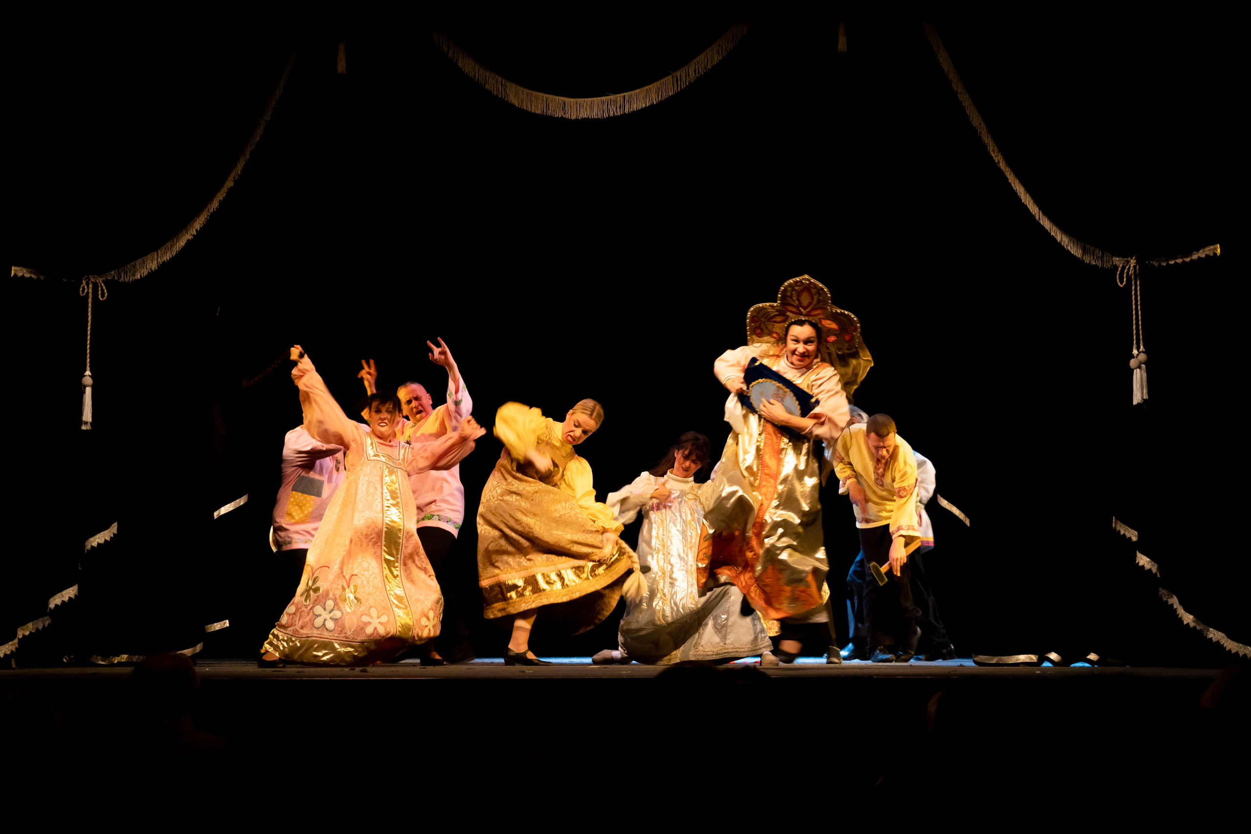 80 лет - всё ещё впереди: Театр кукол ярко отметил юбилей