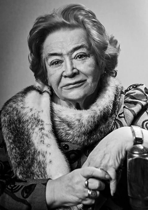 Тверской театр драмы: 95 лет со дня рождения Веры Ефремовой Тверской театр драмы: 95 лет со дня рождения Веры Ефремовой