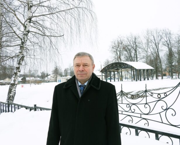 Константин Ильин: Теперь туристам не надо объезжать наш район из-за плохой дороги Геннадий Ильин: К этой инициативе отношусь положительно