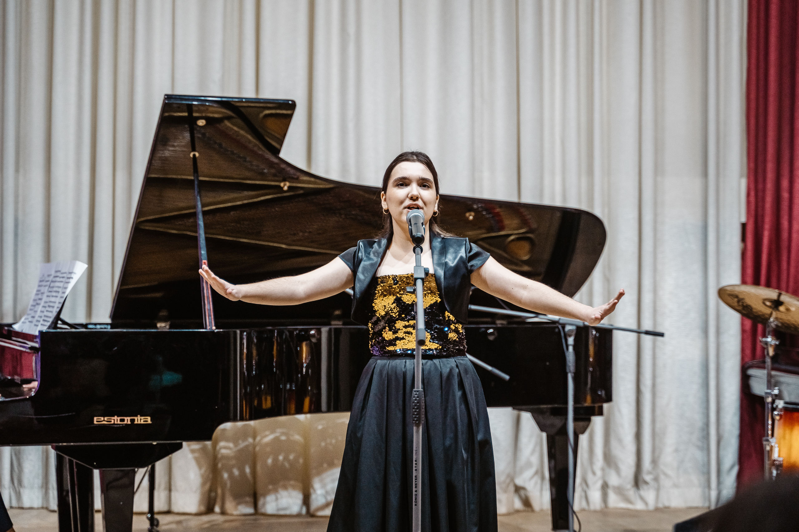 Маэстро шоу «Голос» Сергей Жилин искал в Твери талантливых джазовых исполнителей Маэстро шоу «Голос» Сергей Жилин искал в Твери талантливых джазовых исполнителей