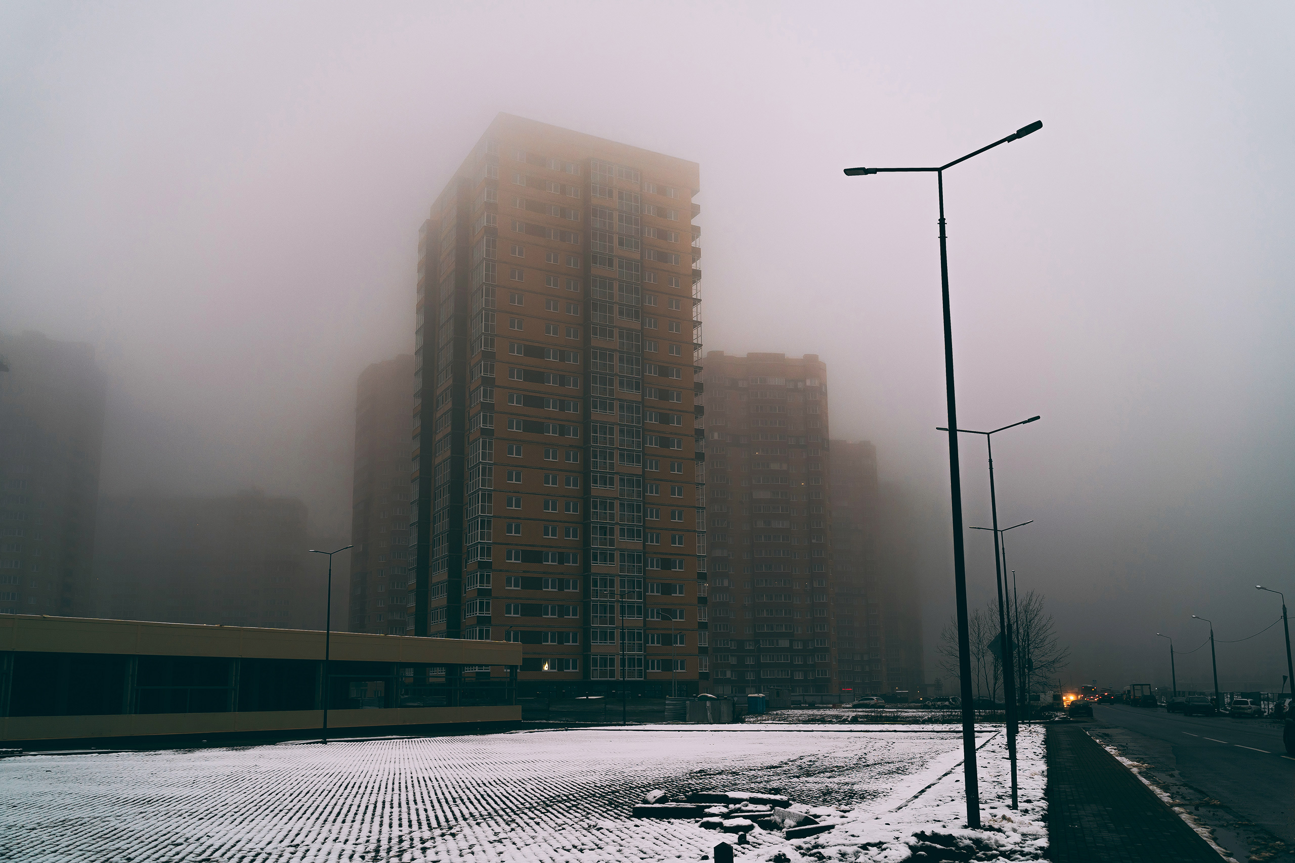 Жителей Тверской области ждёт туманный и снежный день На Тверскую область опустится густой туман