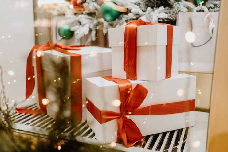 Как жителям Твери купить новогодние подарки близким без ущерба бюджету Новогодний сюрприз: покупаем подарки близким без ущерба бюджету