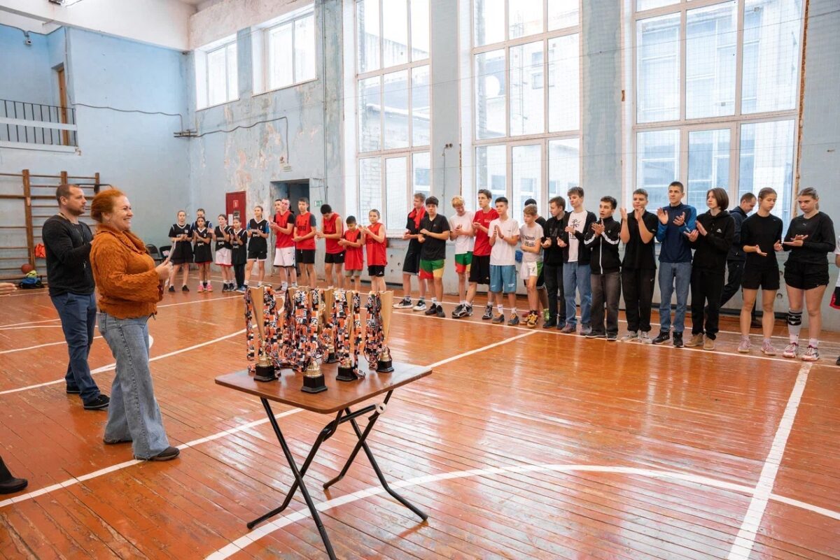 Чемпионат школьной баскетбольной лиги прошёл в Лихославле Чемпионат школьной баскетбольной лиги прошёл в Лихославле