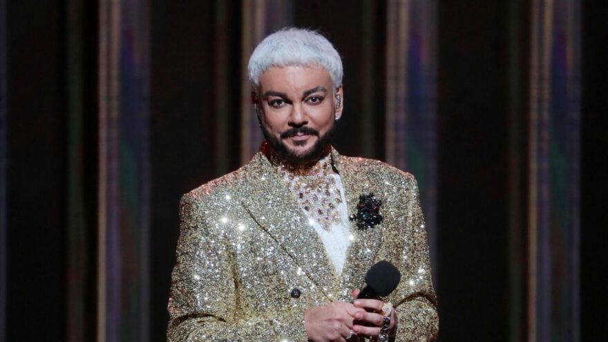 Звездные разборки: "Черная пантера" Киркорова, новый состав группы SEREBRO и возвращение "Ласкового мая" Звездные разборки: "Черная пантера" Киркорова, новый состав группы SEREBRO и возвращение "Ласкового мая"