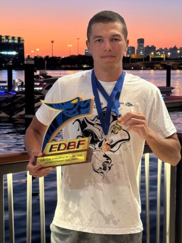 Тверской студент завоевал золото и бронзу Кубка Европы по гребле в Дубае Тверской студент завоевал золото и бронзу Кубка Европы по гребле в Дубае