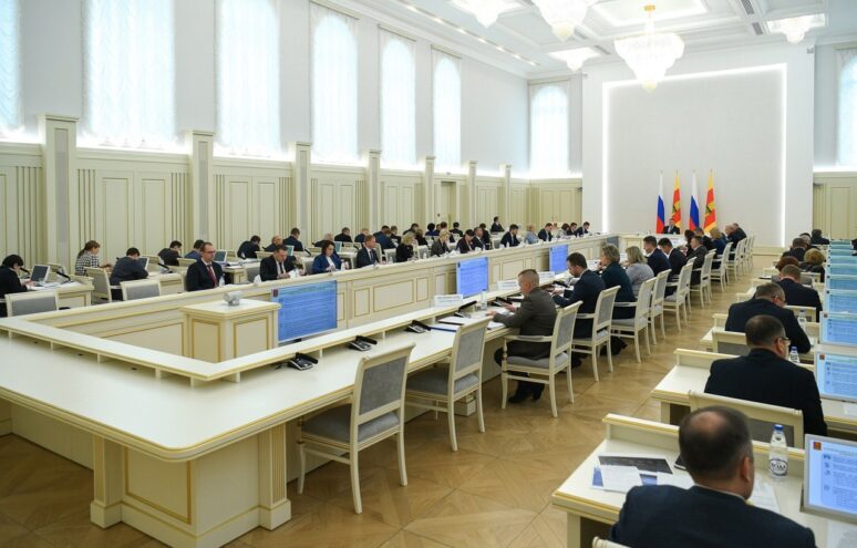 Правительство Тверской области рассмотрело проект Адресной инвестиционной программы на 2025-2027 годы Правительство Тверской области рассмотрело проект Адресной инвестиционной программы на 2025-2027 годы