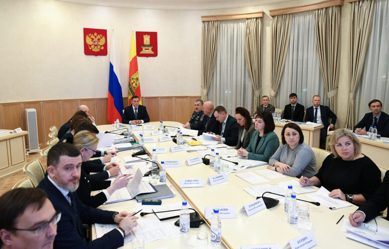 В Тверской области 120 многоденых семей получат сертификат на автомобиль