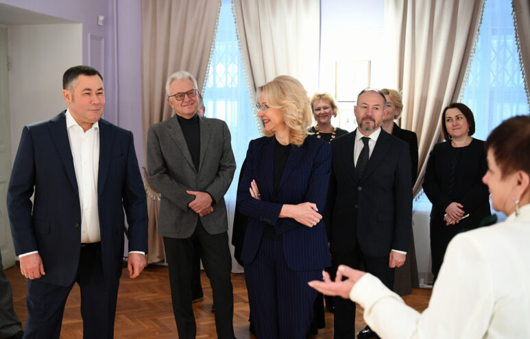 Татьяна Голикова и Игорь Руденя посетили отремонтированный Музей А.С. Пушкина в Берново Татьяна Голикова и Игорь Руденя посетили отремонтированный Музей А.С. Пушкина в Берново