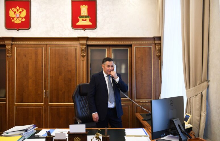 Игорь Руденя поздравил со 100-летием ветерана Великой Отечественной войны Клавдию Ивановну Седышеву Игорь Руденя поздравил со 100-летием ветерана Великой Отечественной войны Клавдию Ивановну Седышеву