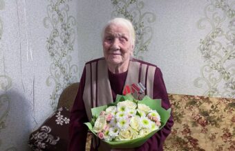 Игорь Руденя поздравил со 100-летним юбилеем ветерана Великой Отечественной войны Варвару Николаевну Бурцеву Игорь Руденя поздравил со 100-летним юбилеем ветерана Великой Отечественной войны Варвару Николаевну Бурцеву