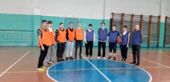 В Нелидовском колледже прошло первенство по баскетболу среди юношей В Нелидовском колледже прошло первенство по баскетболу среди юношей
