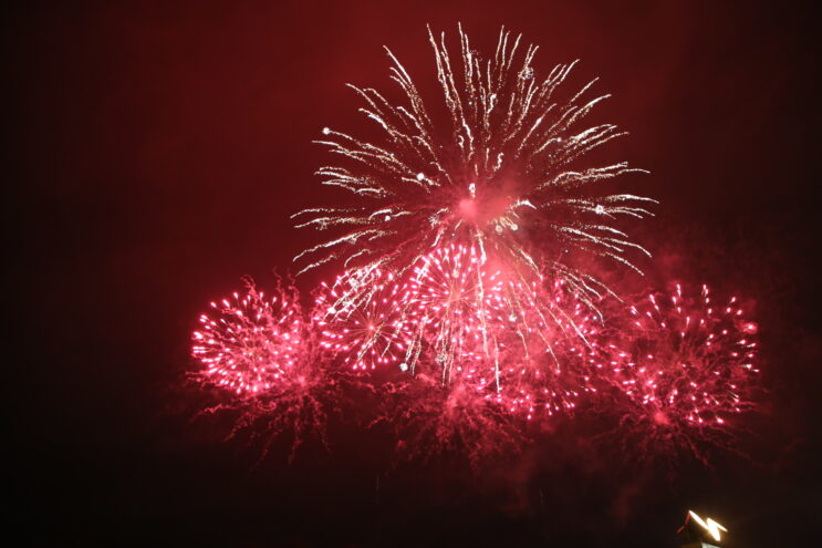 В Тверской области за запуск салютов и фейерверков грозит штраф