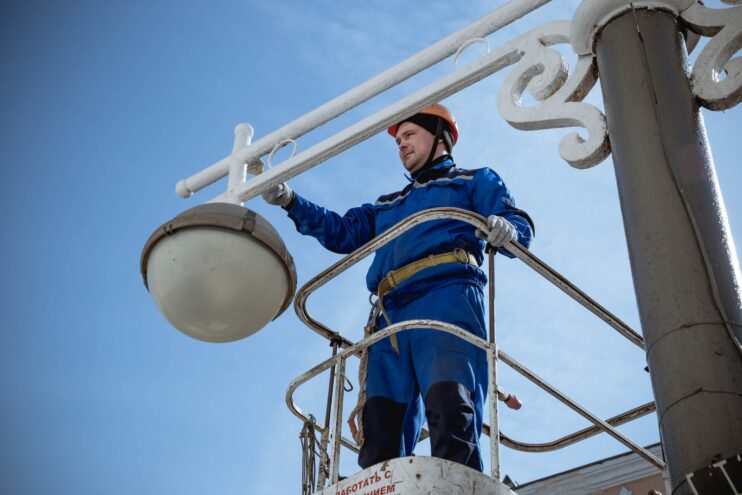 Игорь Руденя поздравил жителей Тверской области с Днем энергетика Игорь Руденя поздравил жителей Тверской области с Днем энергетика