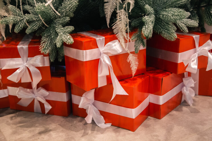 Тайный Санта: бюджетные варианты подарков коллегам Тайный Санта: бюджетные варианты подарков коллегам