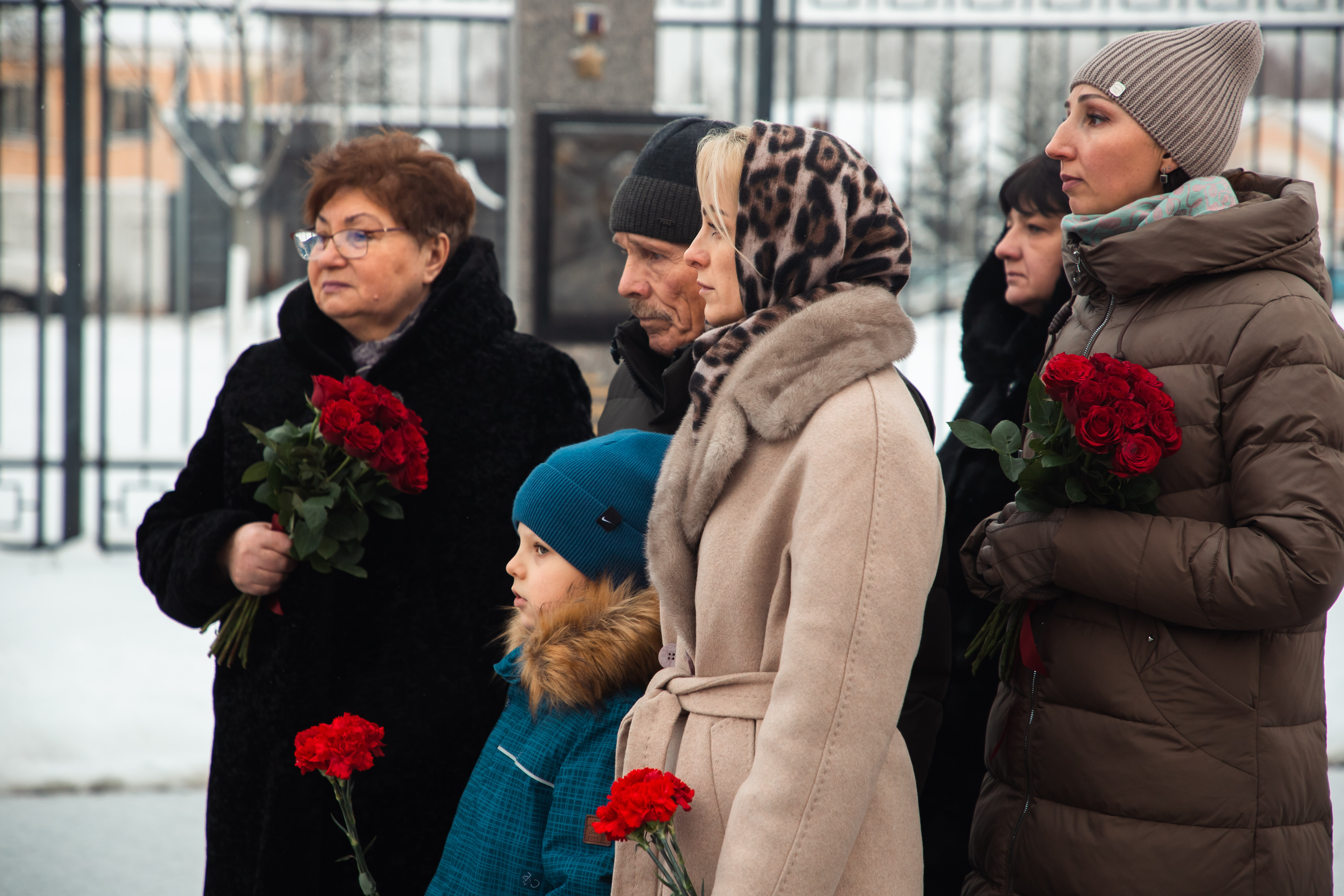На территории Тверского суворовского училища состоялось торжественное открытие стел погибшим выпускникам, удостоенным звания Героя РФ