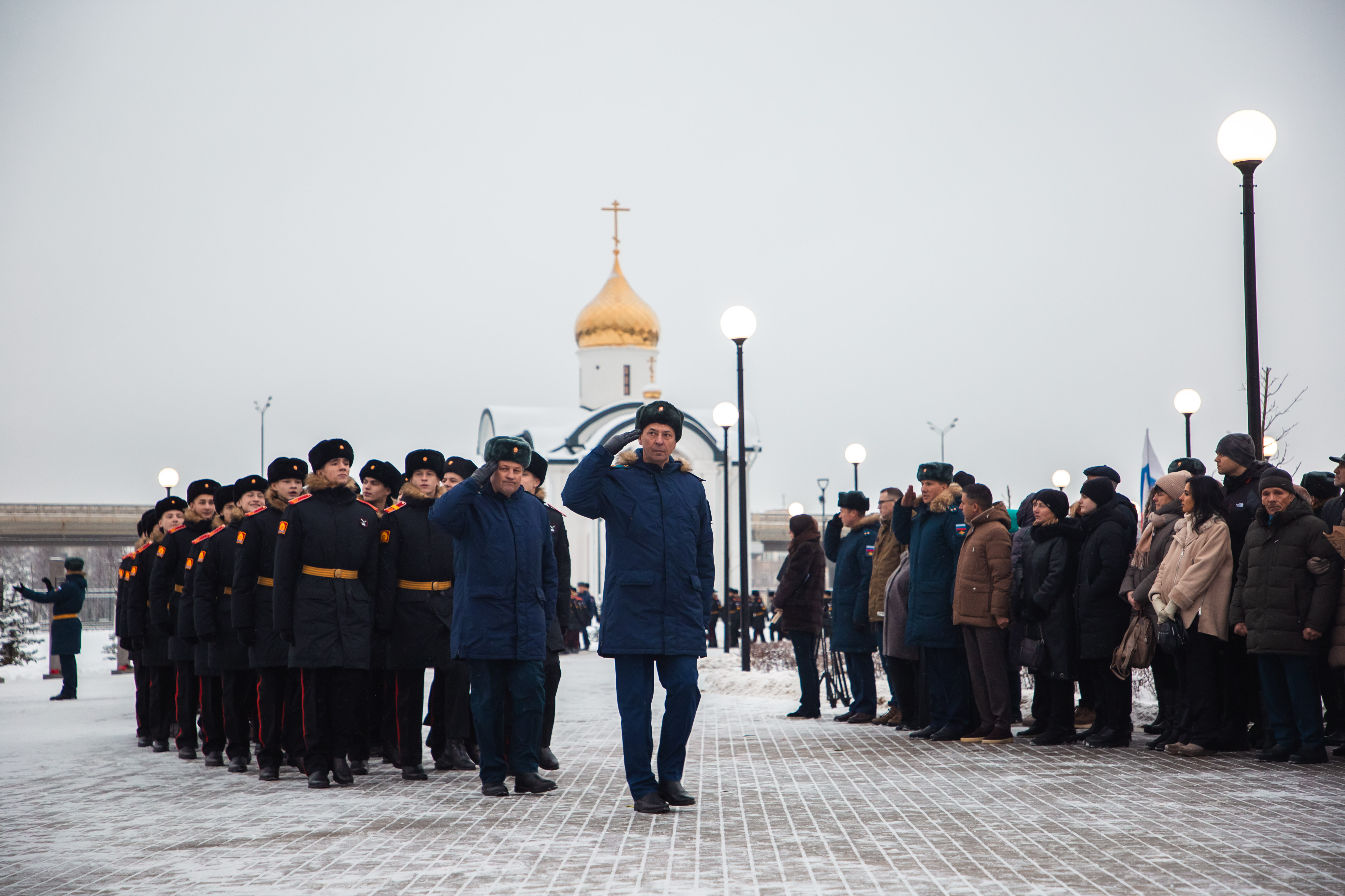 На территории Тверского суворовского училища состоялось торжественное открытие стел погибшим выпускникам, удостоенным звания Героя РФ