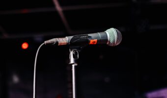 Чтец из Тверской области поборется за звание «Голос года» Инкогнито