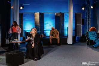 Забудем об этом: Как пожилая актриса справила сумасшедший юбилей в Тверском театре драмы Забудем об этом: Как пожилая актриса справила сумасшедший юбилей в Тверском театре драмы