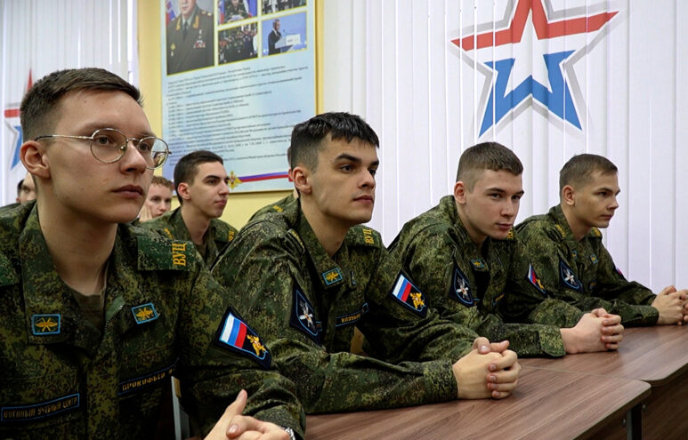 В Тверской области проходят уроки мужества, посвящённые дню полного освобождения Ленинграда от фашистской блокады
