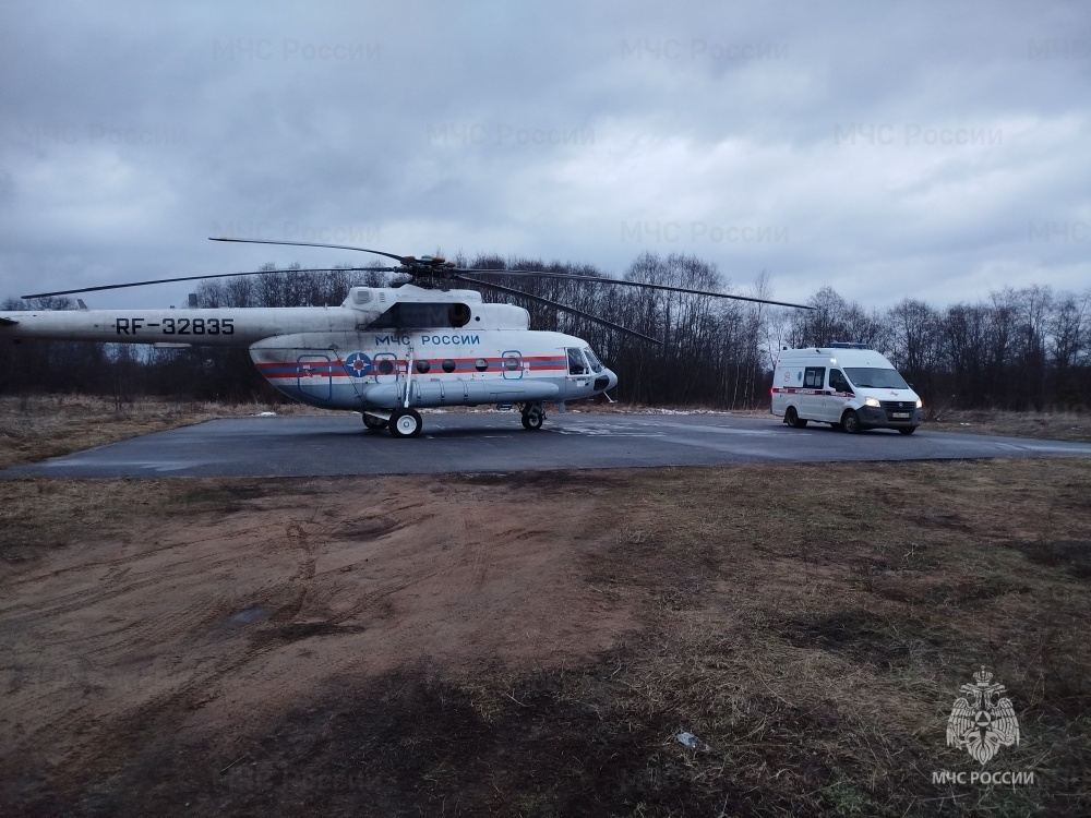 Пациентку Западнодвинской ЦРБ экстренно доставили в Тверь на вертолете Пациентку Западнодвинской ЦРБ экстренно доставили в Тверь на вертолете