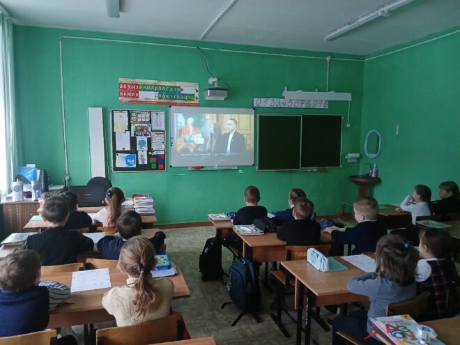 В посёлке Оленино детям объяснили разницу между школьниками и студентами В посёлке Оленино детям объяснили разницу между школьниками и студентами