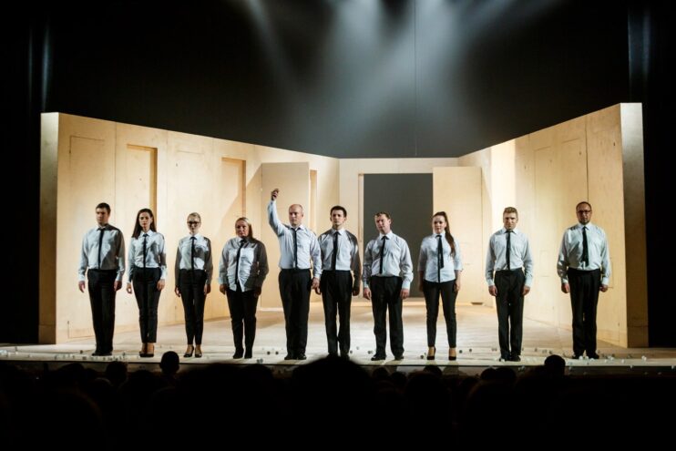 ТЮЗ прокомментировал отмену спектакля, прожившего на тверской сцене почти 10 лет ТЮЗ прокомментировал отмену спектакля, прожившего на тверской сцене почти 10 лет